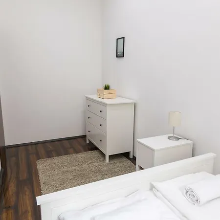 Graceful Ernesto Apartment